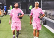 巴黎圣日耳曼迎NBA季后赛关键赛，今晨复出首秀，更衣室稳定，轮换策略成焦点的简单介绍-英雄联盟S15赛