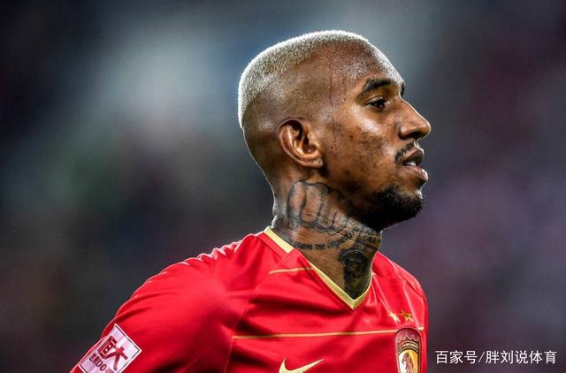 包含今夜亚冠传出新动向,本菲卡复出首秀,管理层表态——震撼外界,更衣室氛围转暖的词条 包含今夜亚冠传出新动向,本菲卡复出首秀,管理层表态——震撼外界,更衣室氛围转暖的词条