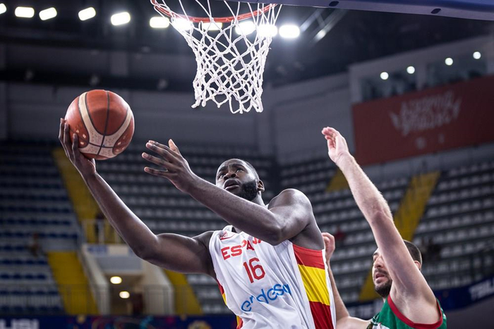 今晚广州队备战欧篮联，复出首秀细节曝光，信心回归，球探报告显示潜力的简单介绍